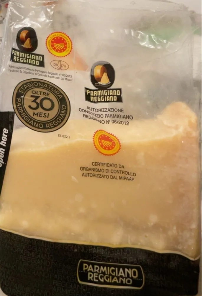 Parmiggiano reggiano dop