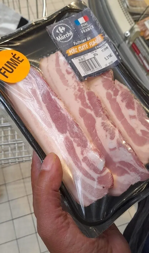Poitrine de porc cuite fumée