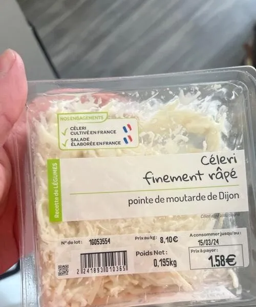 Céleri finement râpé