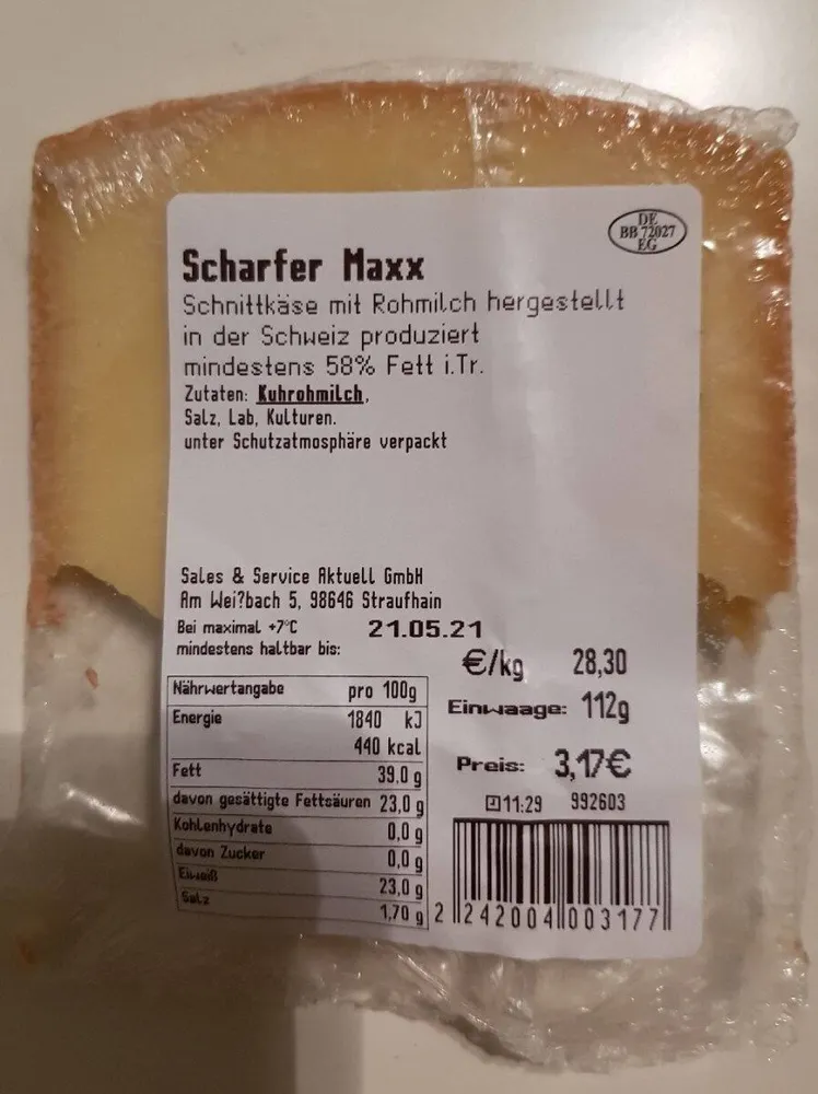 Scharfer Max Schnittkäse mit Rohmilch