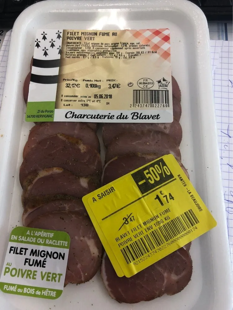 Filet mignon fumé au poivre vert