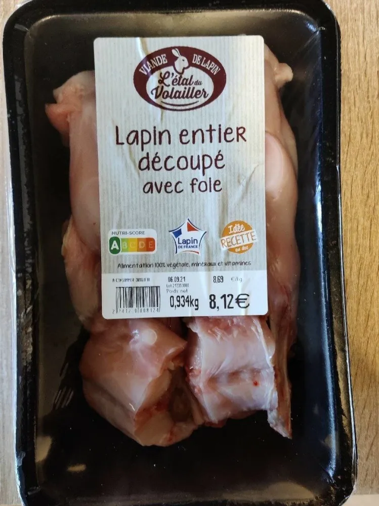 Lapin entier découpé avec foie