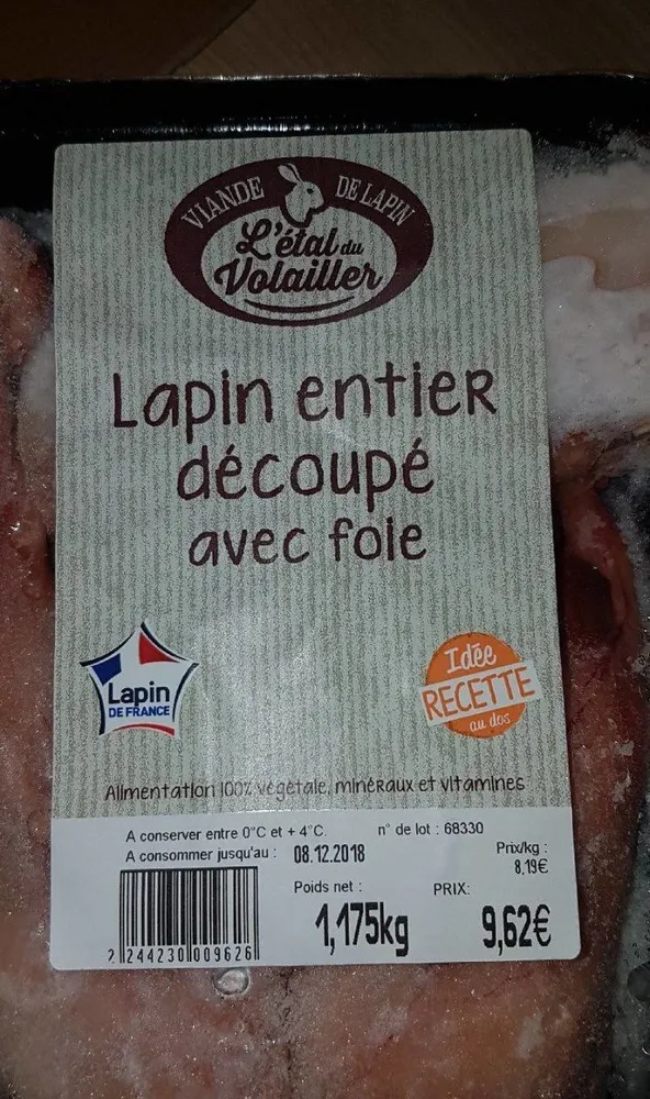 Lapin entier découpé avec foie