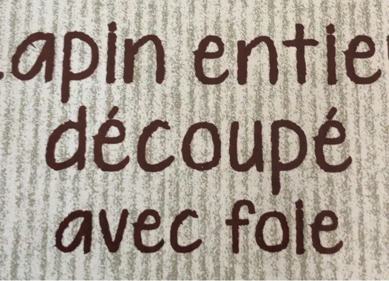 Lapin entier decoupe avec foie