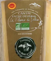 Cantal entre-deux lait cru