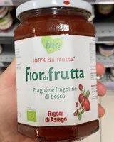 Fior di frutta fragole e fragoline di bosco