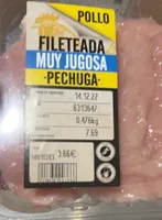 Fileteada muy jugosa pechuga pollo