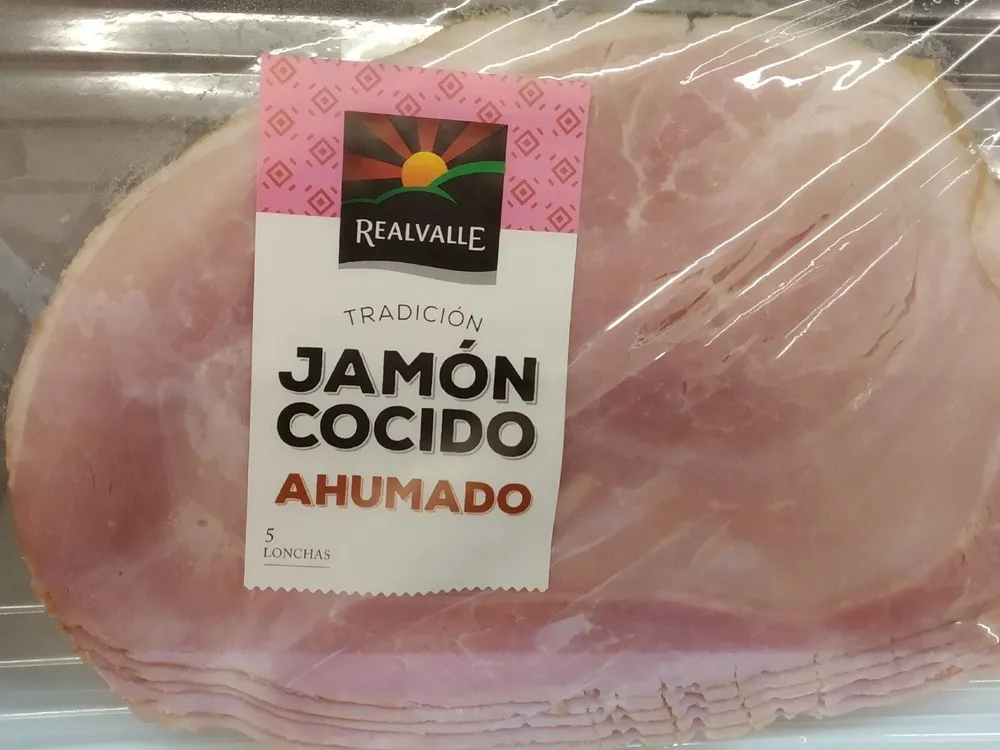 Jamón cocido ahumado tradición