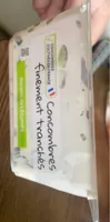 Concombres finement tranchés