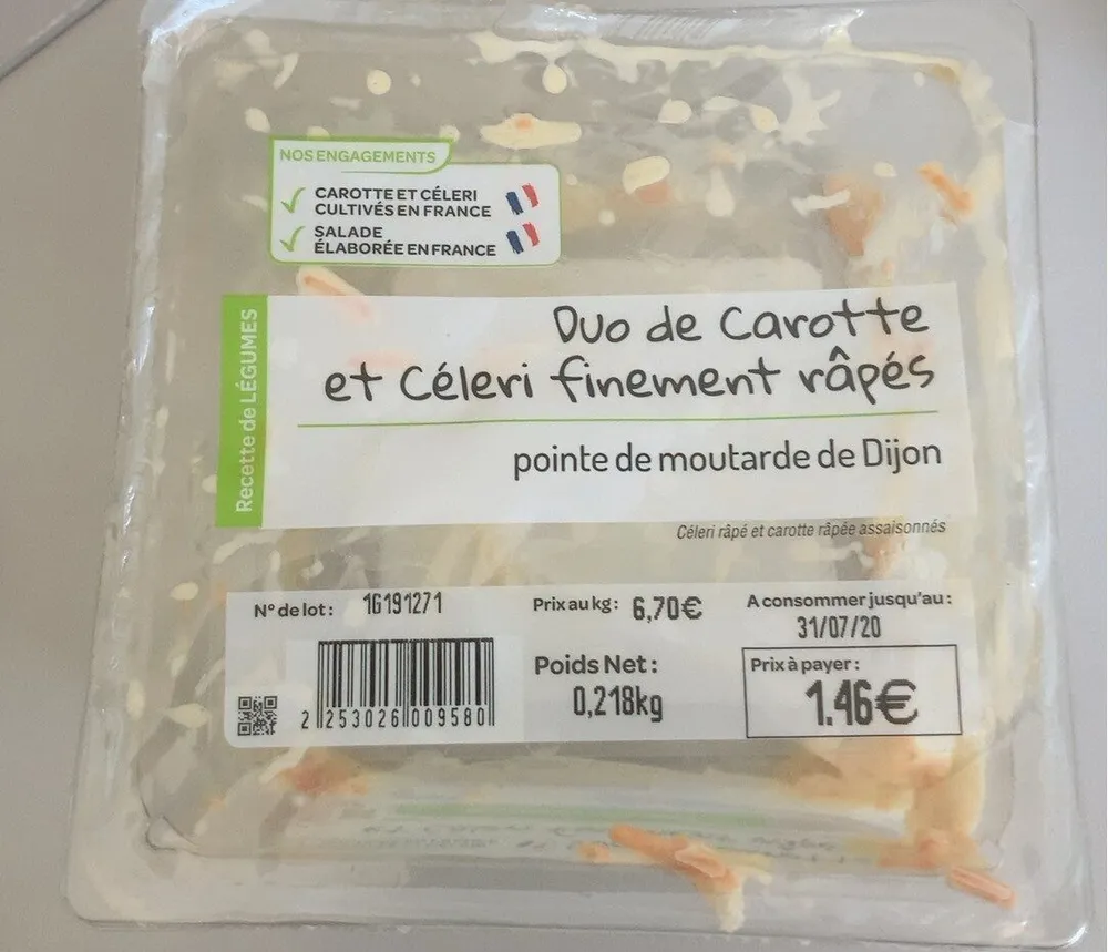 Duo de carottes et céleri finement râpés