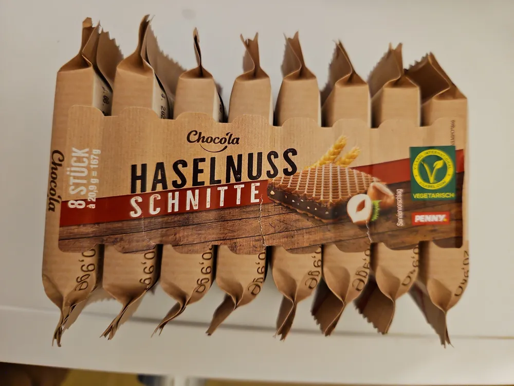 HASELNUSS SCHNITTE