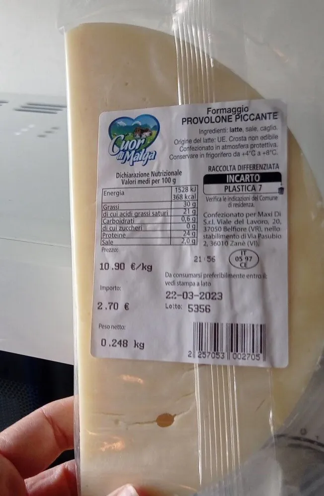 Provolone piccante