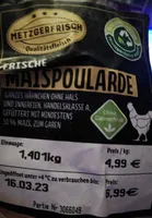 Frische Maispoularde, ganzes Hähnchen ohne Hals und Innereien