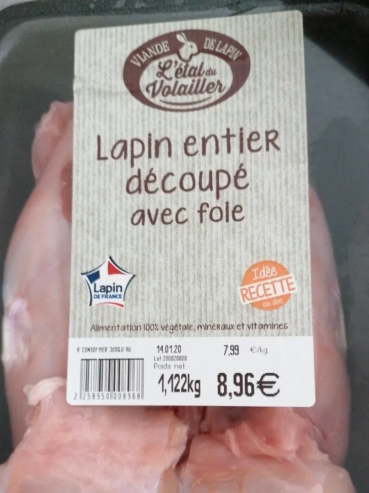 Lapin entier découpé avec foie