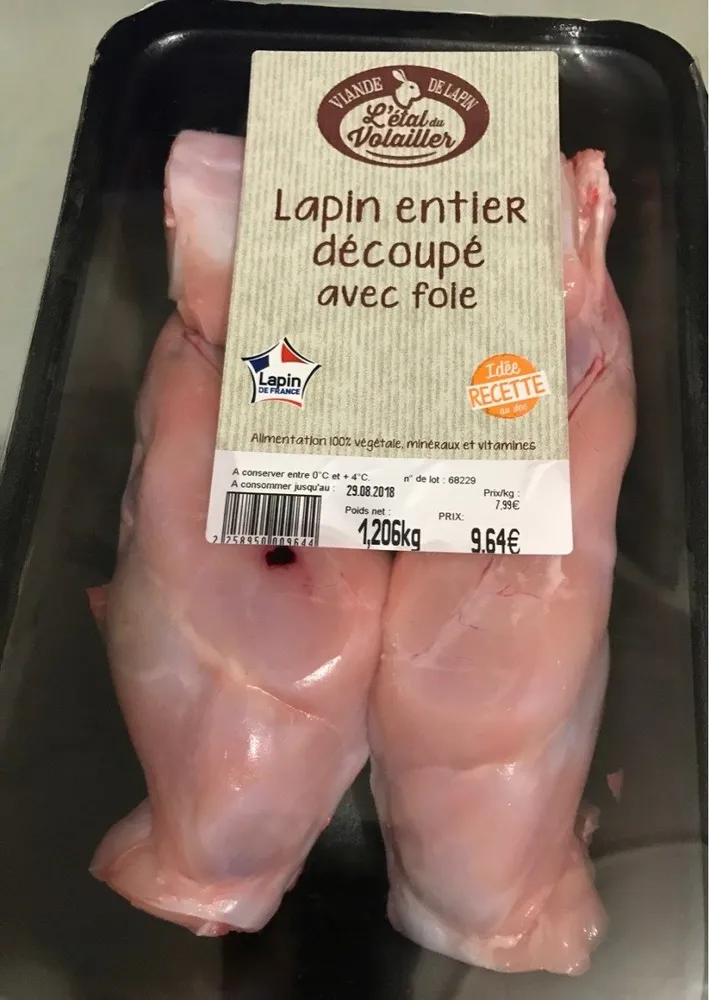 Lapin entier découpé avec foie