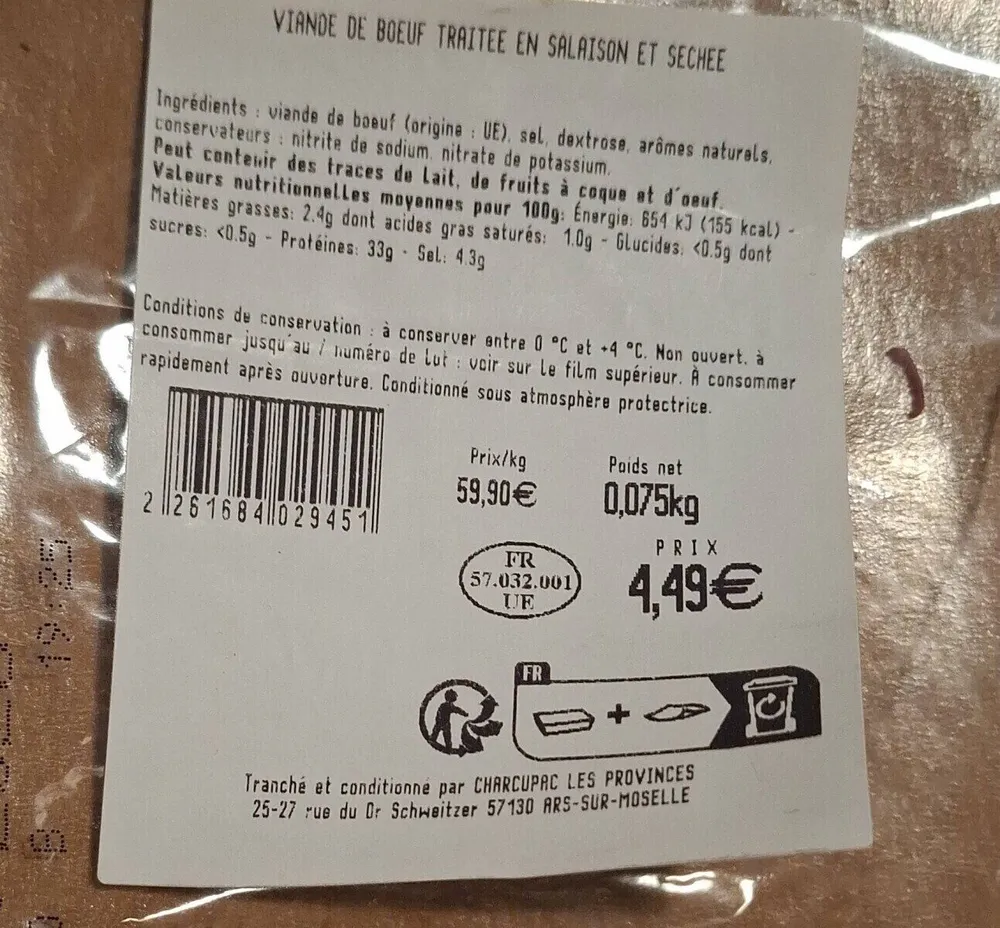 Viande de boeuf traitee en salaison et sechee