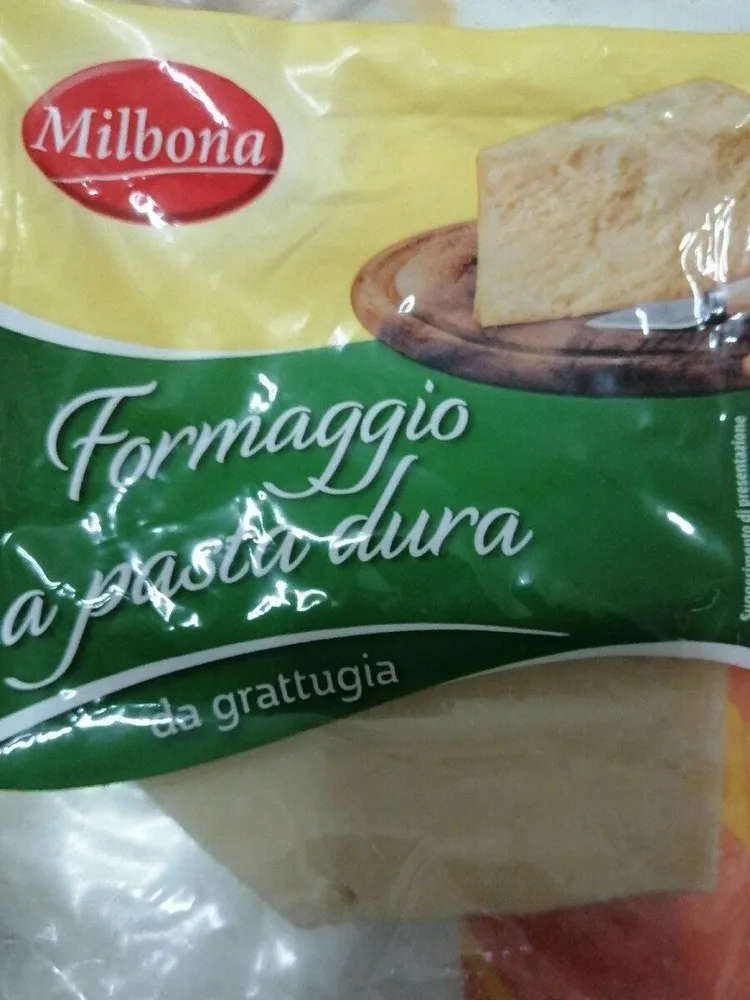 Formaggio a pasta dura