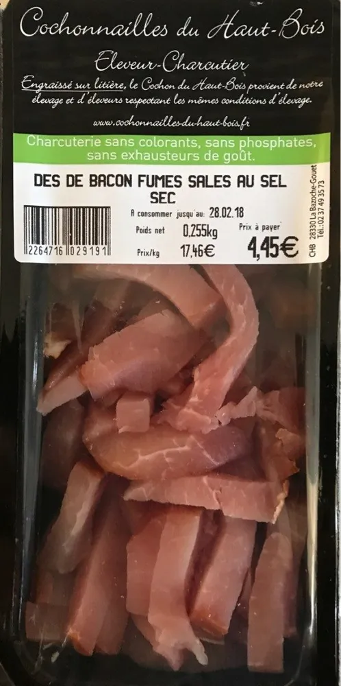 Dés de bacon fumés salés au sel sec
