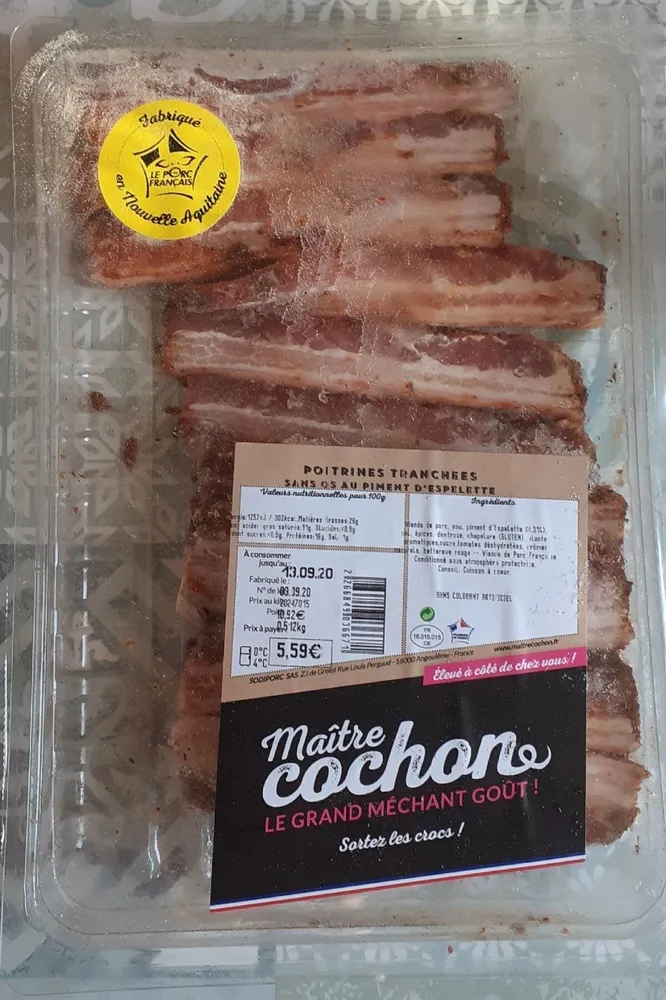 Poitrines tranchées sans os au piment d'espelette