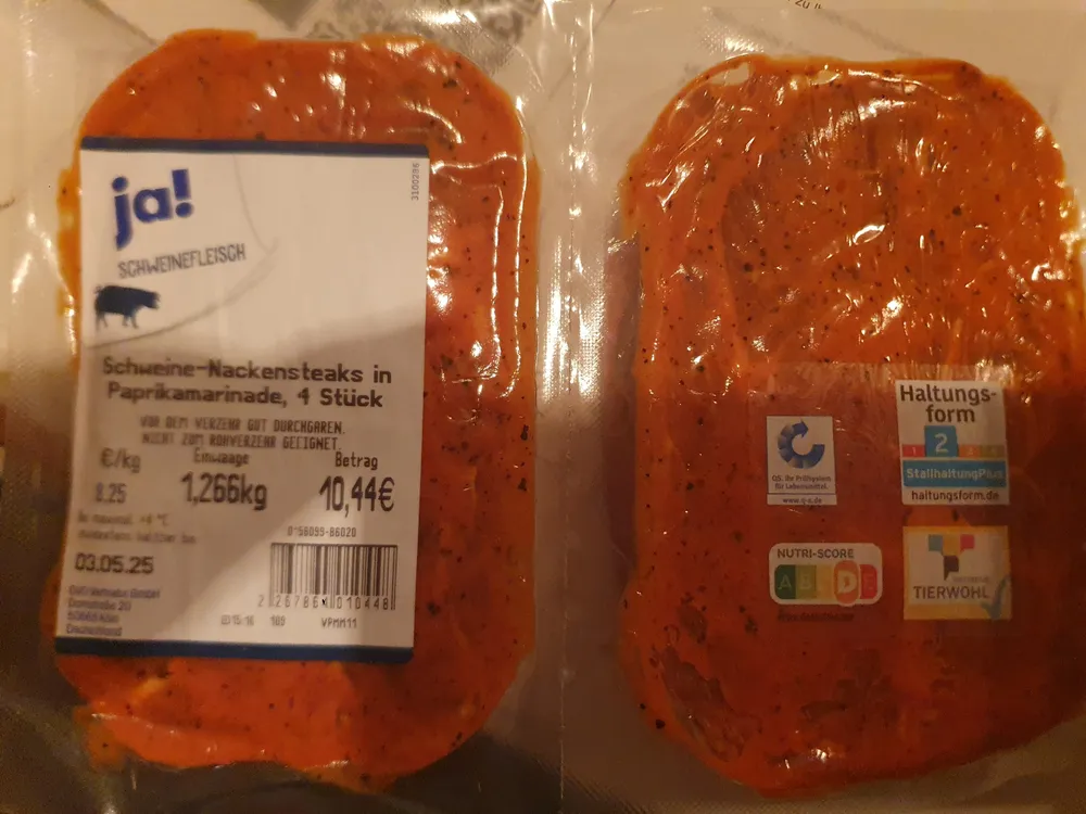 Schweine-Nackensteaks in Paprikamarinade