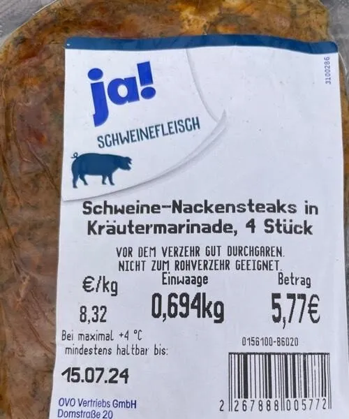 Schweine-Nackensteaks in Kräutermarinade