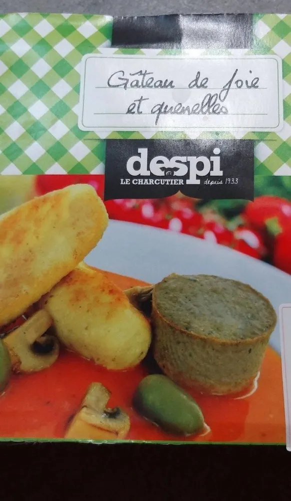 Gâteau de foie et quenelles