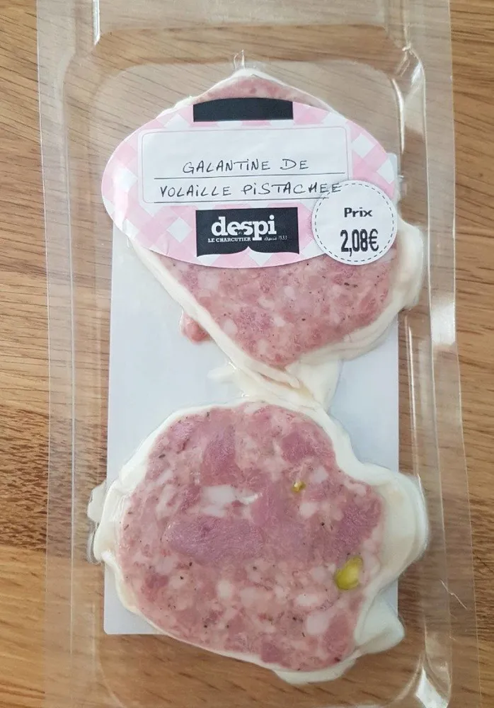 Galantine de volaille pistachée