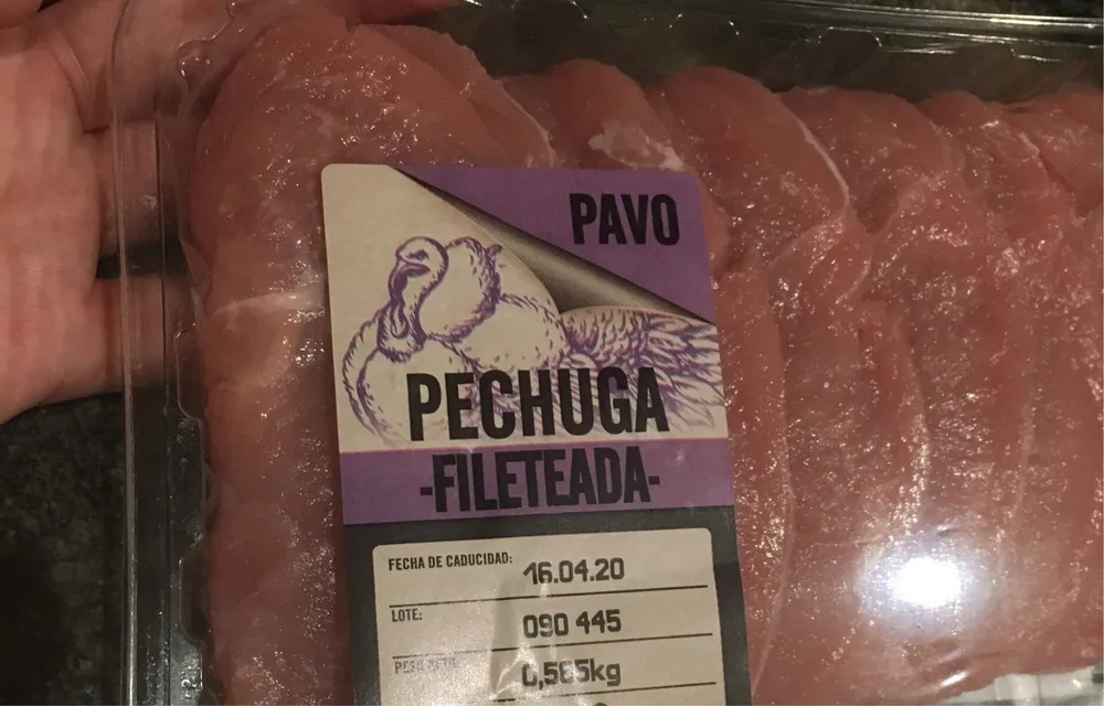 Pechuga fileteada de pavo