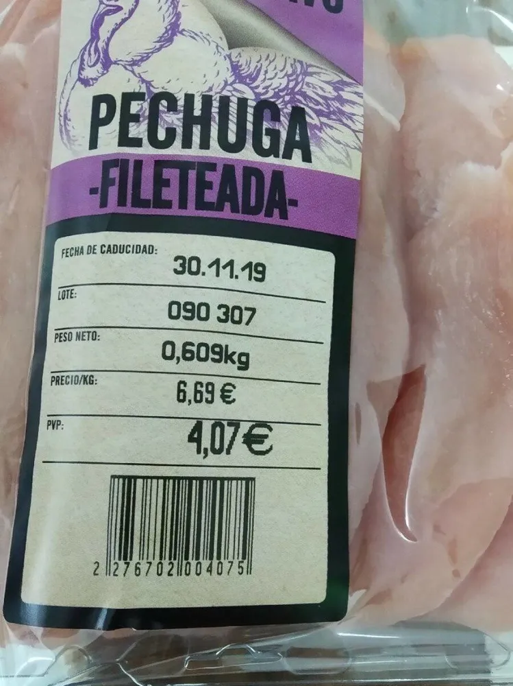 Pechuga de pavo fileteada