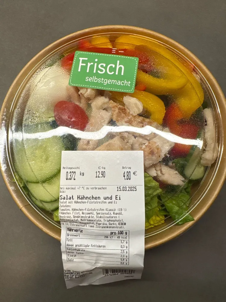 Salat Hähnchen und Ei