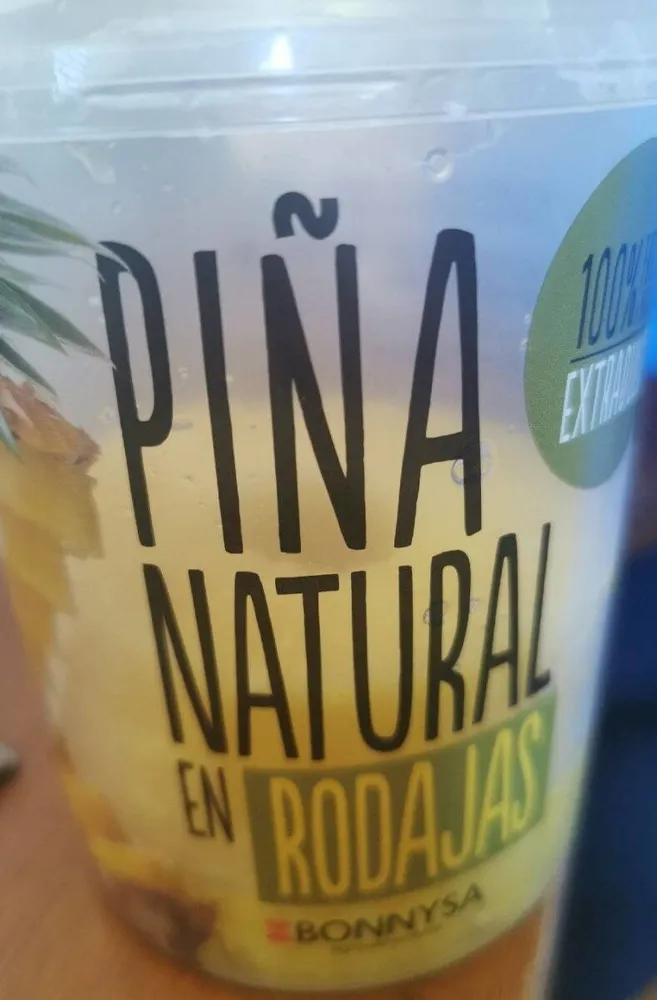 Piña natural en rodajas