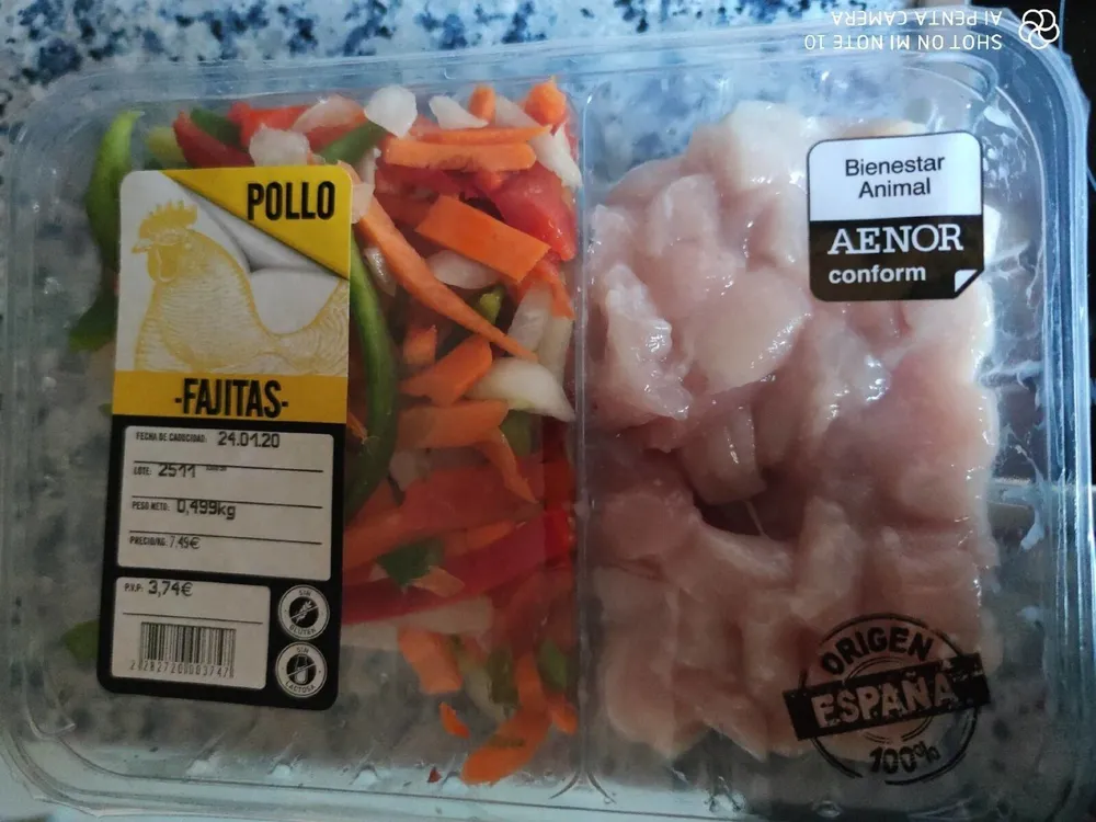 Pollo con verduras para fajitas