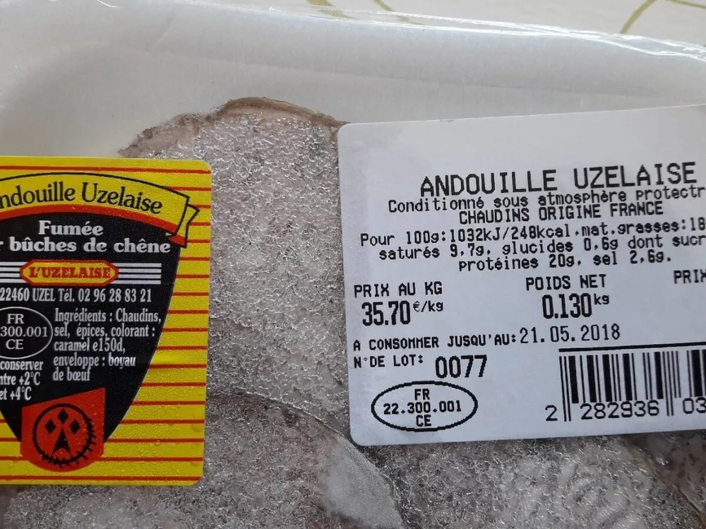 Andouille uzelaise fumée sur bûches de chêne