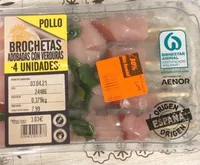 Brochetas de pollo adobadas con verduras
