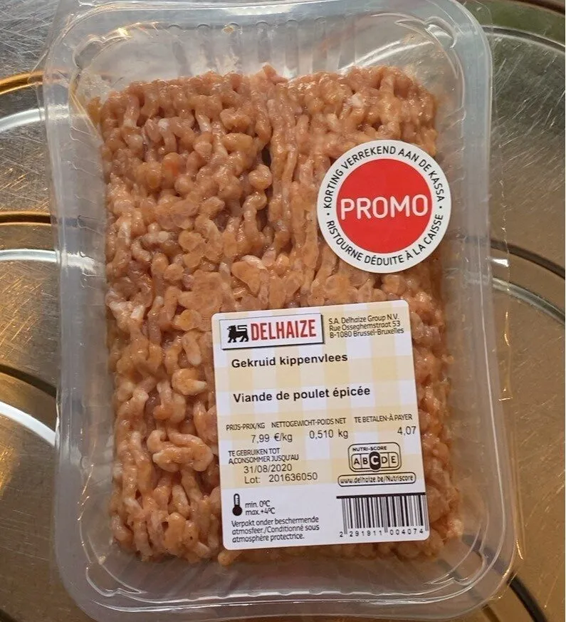 Viande de poulet épicée