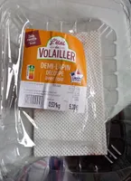 L étal du volailler demi lapin découpé avec foie