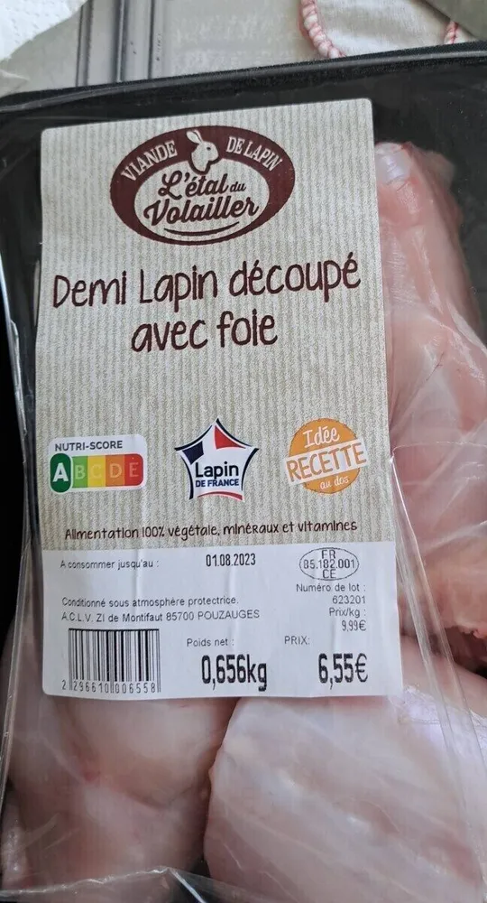 Demi-lapin découpé avec foie