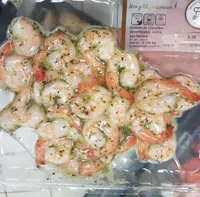 Queues de crevettes cuites