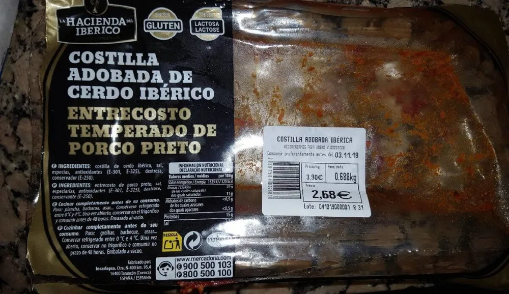 Costilla adobada ibérica