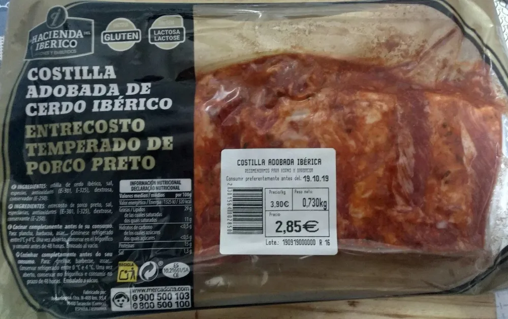 Costilla adobada ibérica