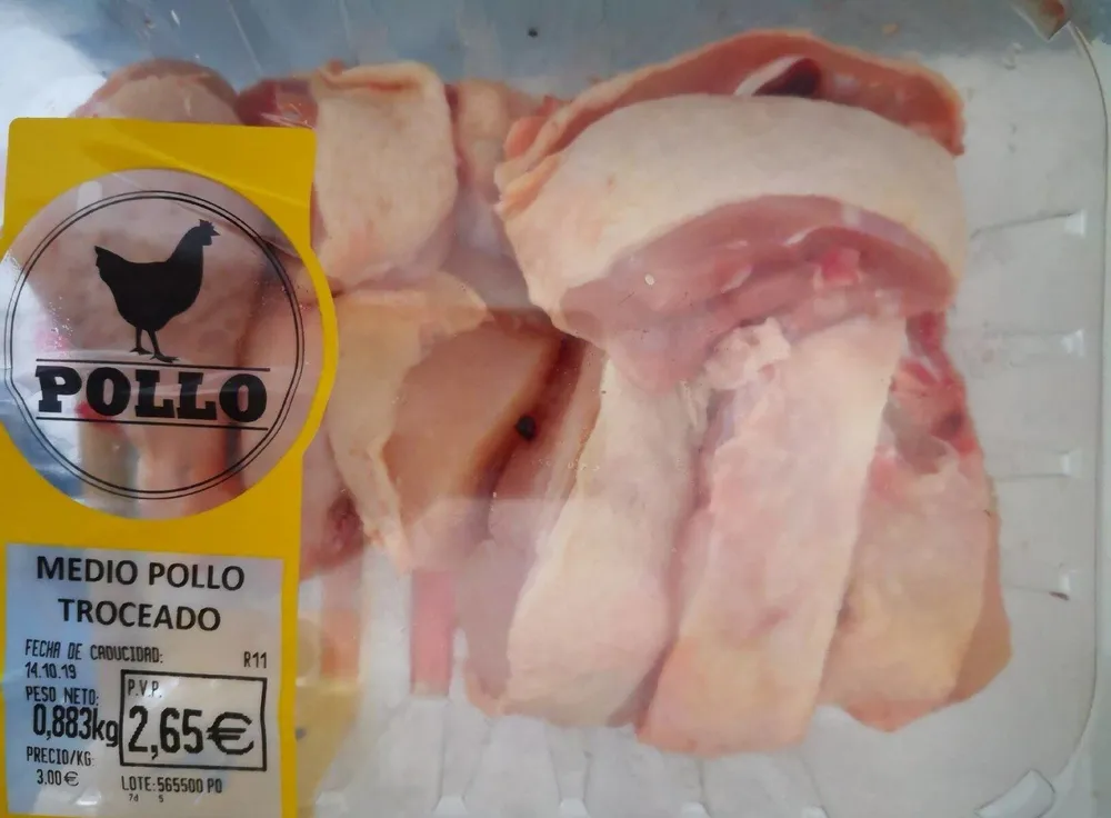 Medio pollo troceado