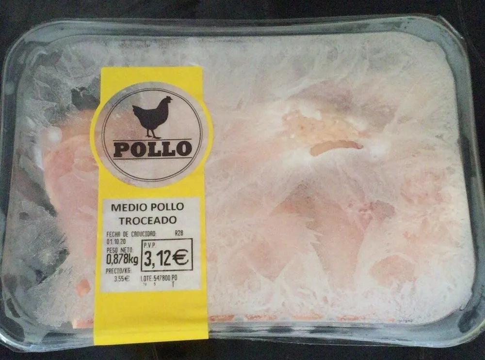 Medio pollo troceado