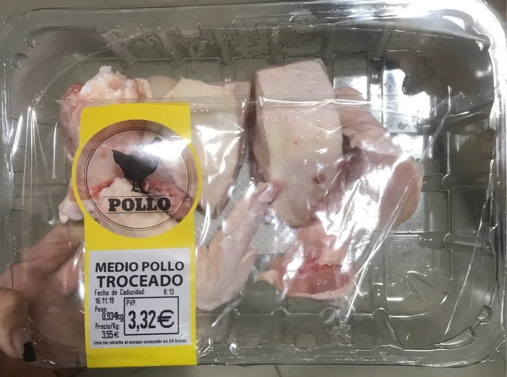 medio pollo troceado