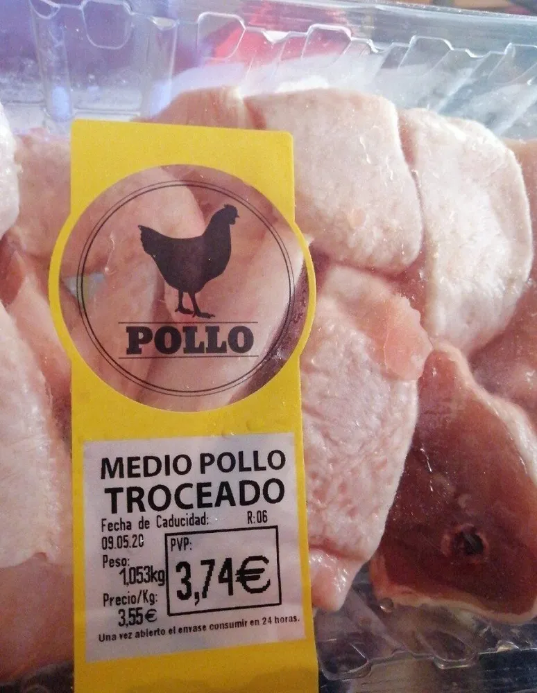 Medio pollo troceado