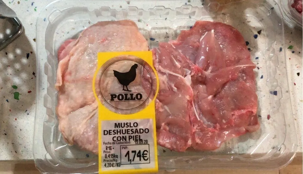 Muslo deshuesado con piel pollo