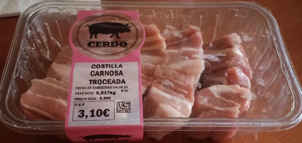 Costilla carnosa troceada