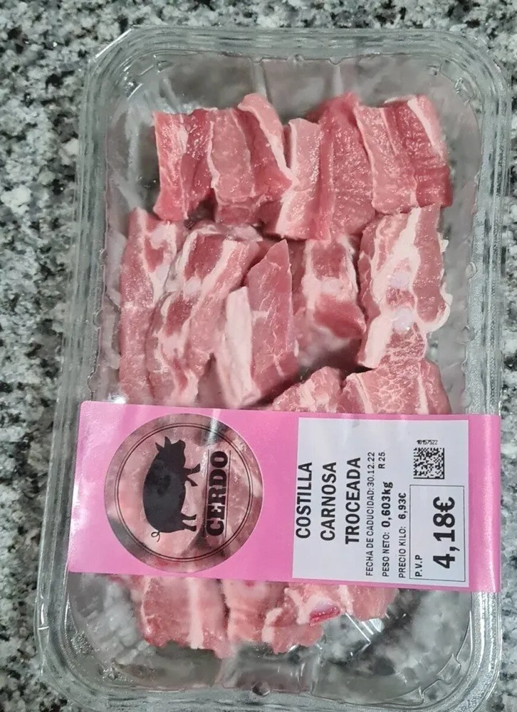 Costilla carnosa troceada