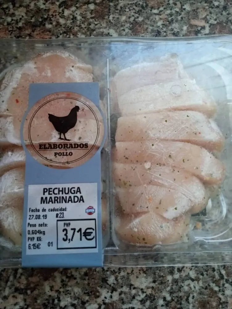 Pechuga marinada elaborados pollo