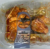 Alas adobadas de pollo