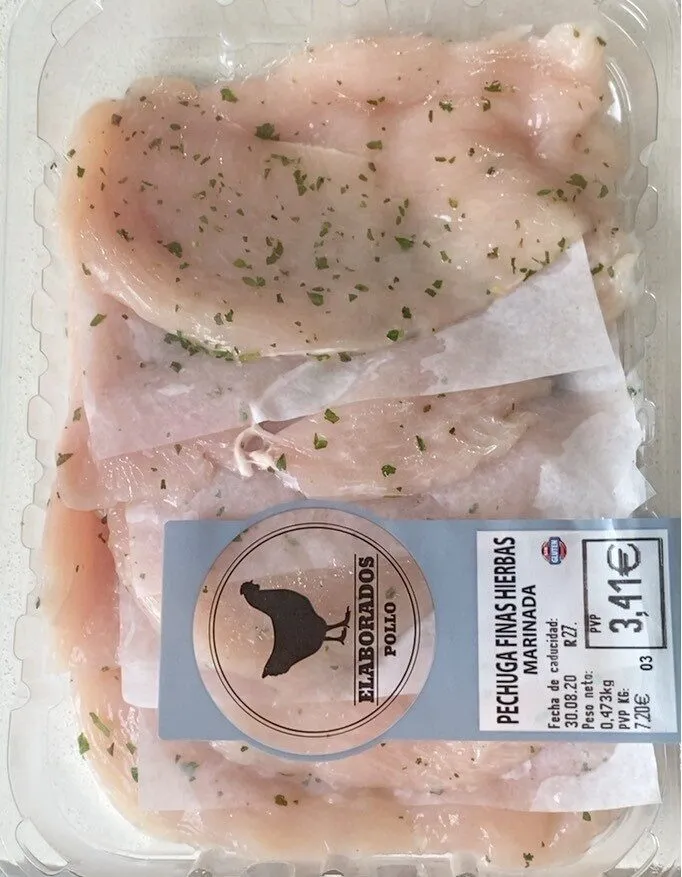 Pechuga de pollo marinada a las finas hierbas